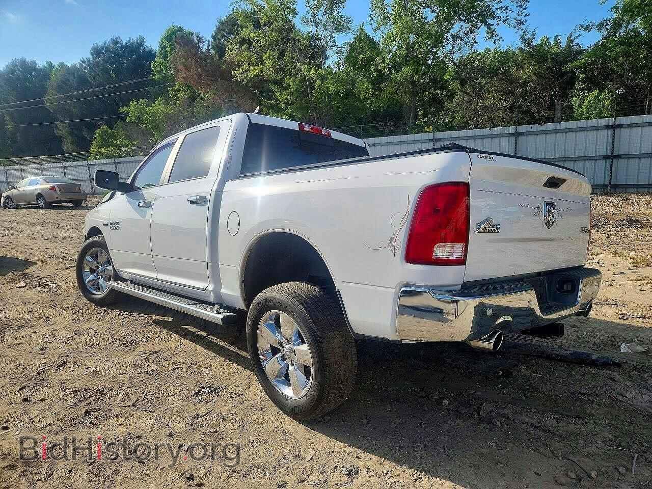 2016 RAM 1500 - VIN: 1C6RR7LT2GS202873 - Фото 2