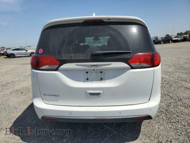 2020 Chrysler PACIFICA (VIN 2C4RC1BG3LR115717) — photo 6 of 13