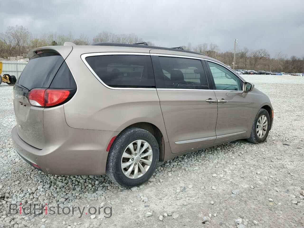 2017 CHRYSLER PACIFICA - VIN: 2C4RC1BG2HR752220 - Photo 3