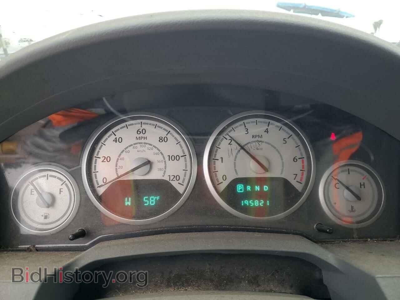 2009 CHRYSLER MINIVAN - VIN: 2A8HR541X9R673592 - Фото 9