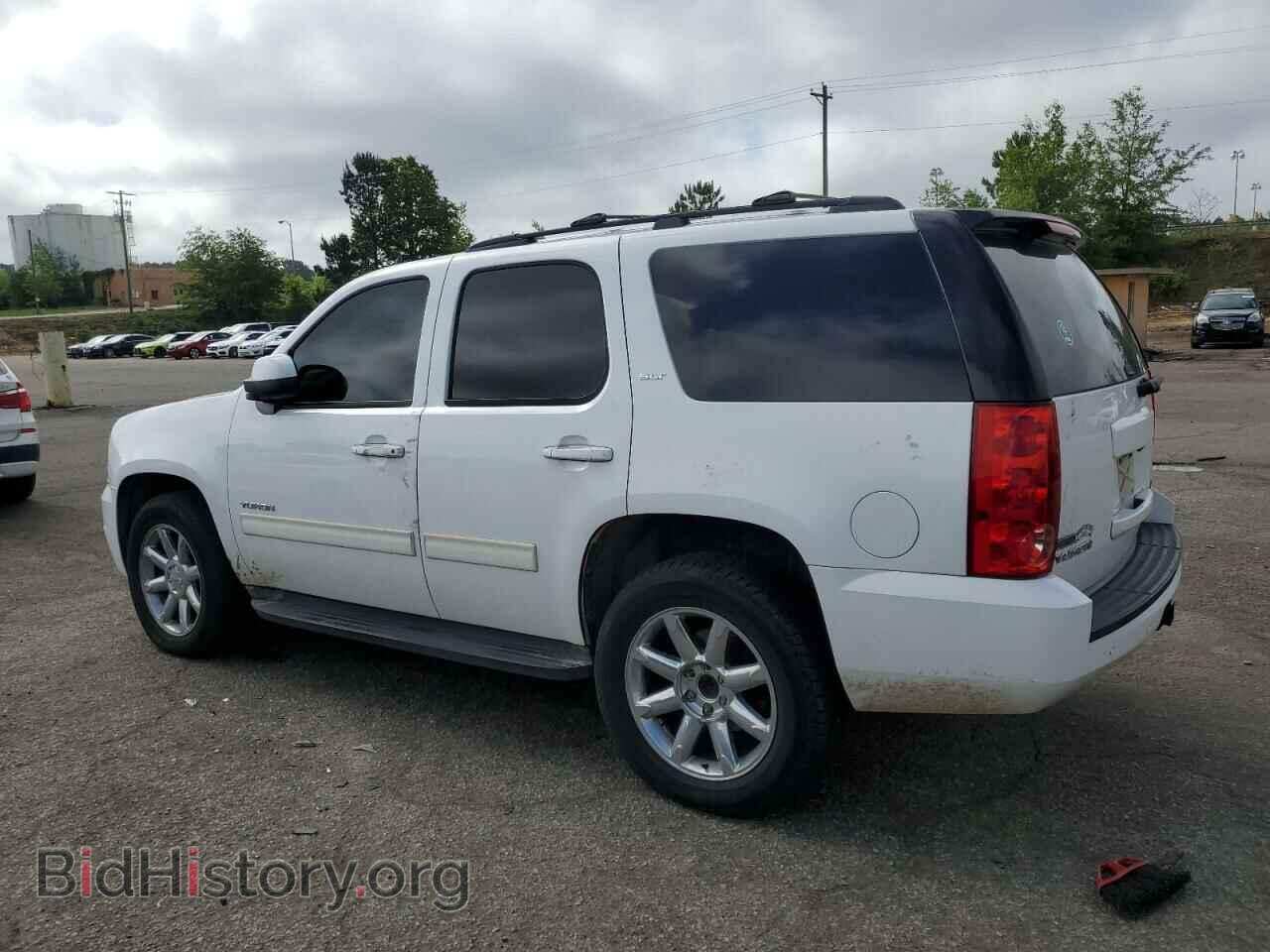 2011 GMC YUKON - VIN: 1GKS2CE06BR369784 - Фото 2