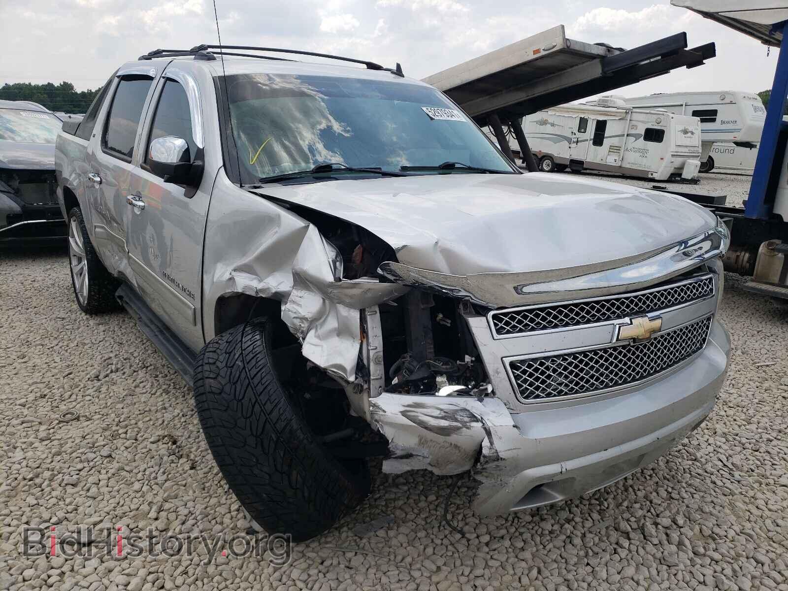 Фотография 3GNMCFE02BG108470 - CHEVROLET AVALANCHE 2011