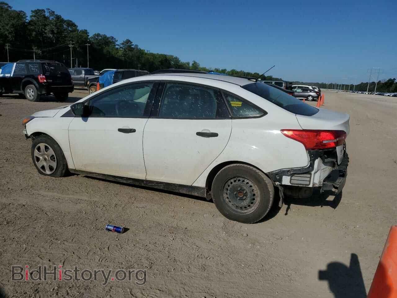 2017 FORD FOCUS - VIN: 1FADP3E2XHL337638 - Photo 2