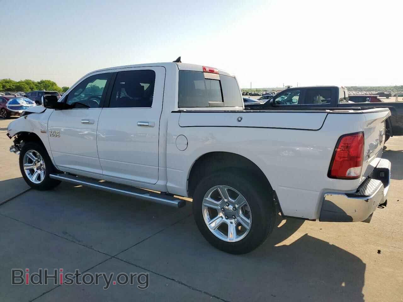 2018 RAM 1500 - VIN: 1C6RR6LT3JS210451 - Photo 2