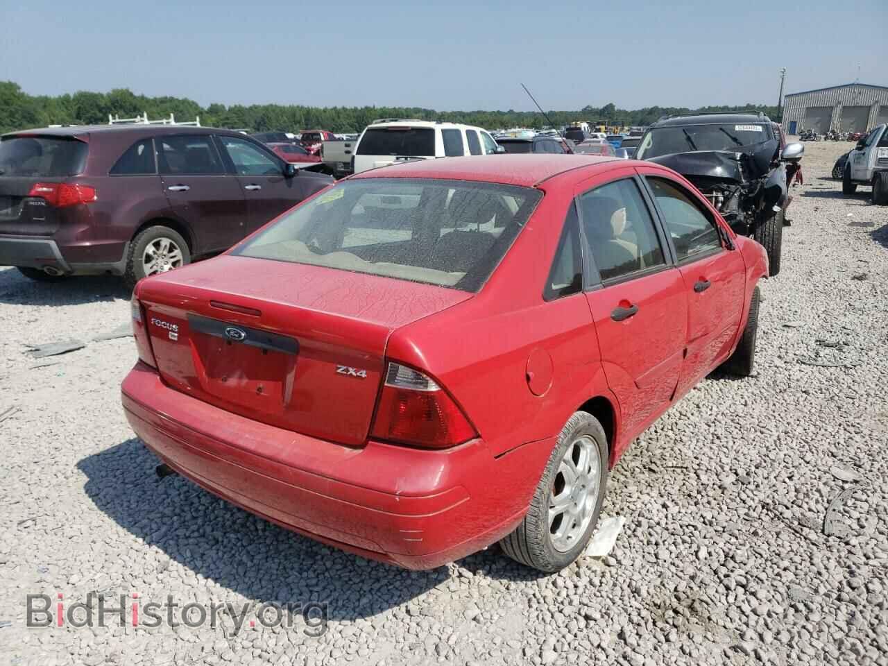 2006 FORD FOCUS - VIN: 1FAFP34N16W180906 - Фото 4