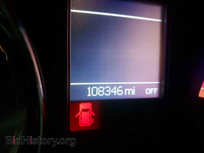 2016 Chrysler MINIVAN (VIN 2C4RC1BG3GR294105) — photo 8 of 10