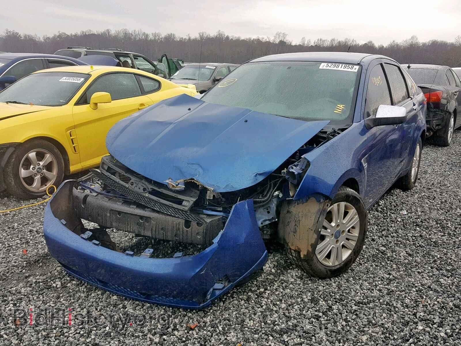 2008 FORD FOCUS - VIN: 1FAHP35N38W106686 - Фото 2