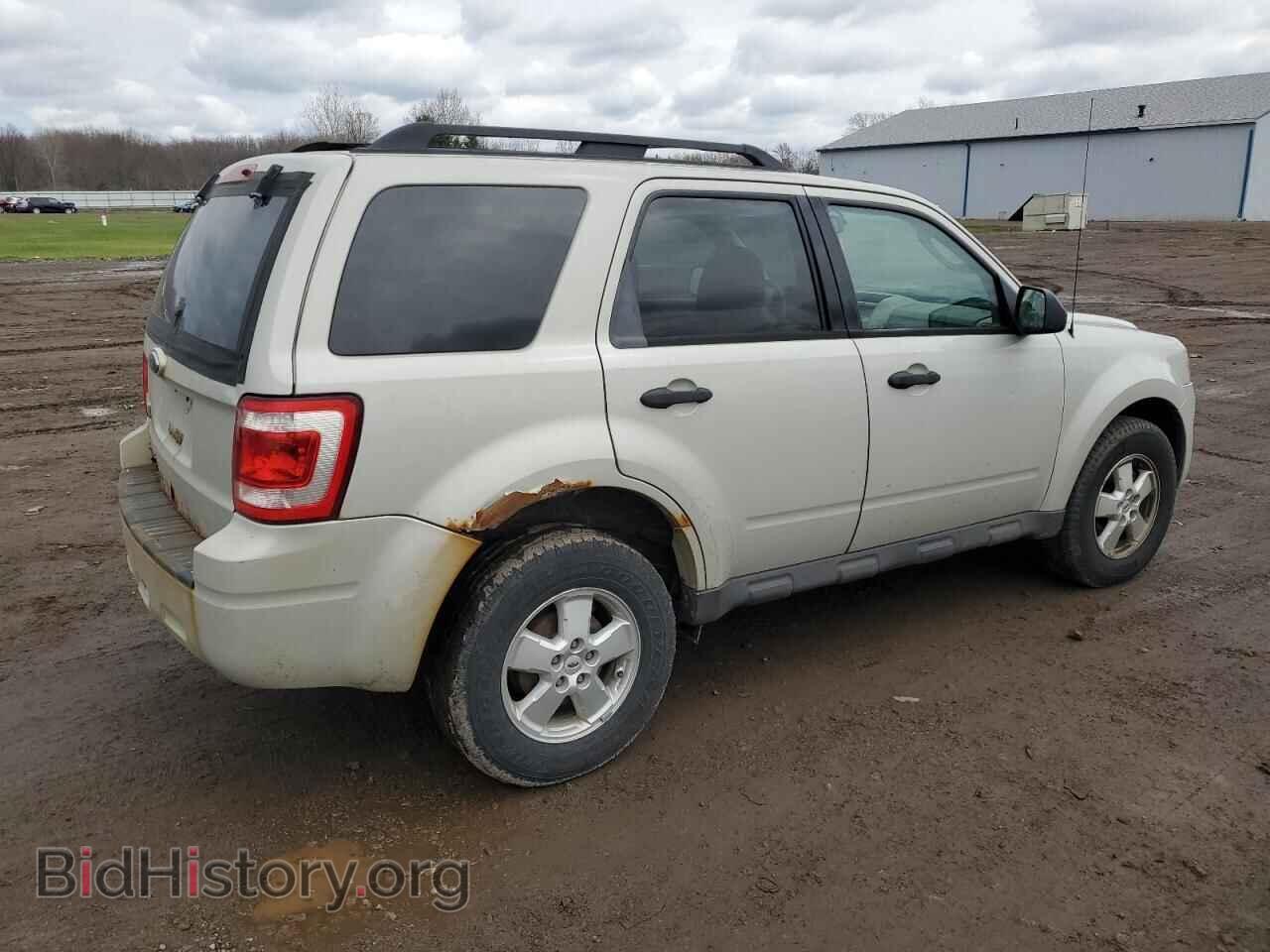 2009 FORD ESCAPE - VIN: 1FMCU03779KA93204 - Фото 3