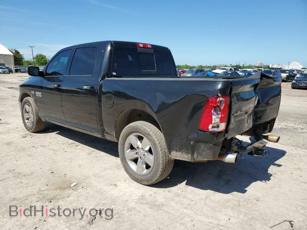 2017 RAM 1500 - VIN: 3C6RR6LT4HG604719 - Фото 2