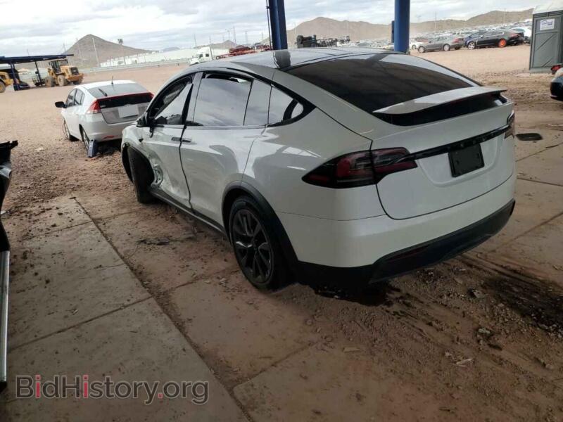 2023 Tesla MODEL X (VIN 7SAXCBE55PF407879) — фото 2 из 14