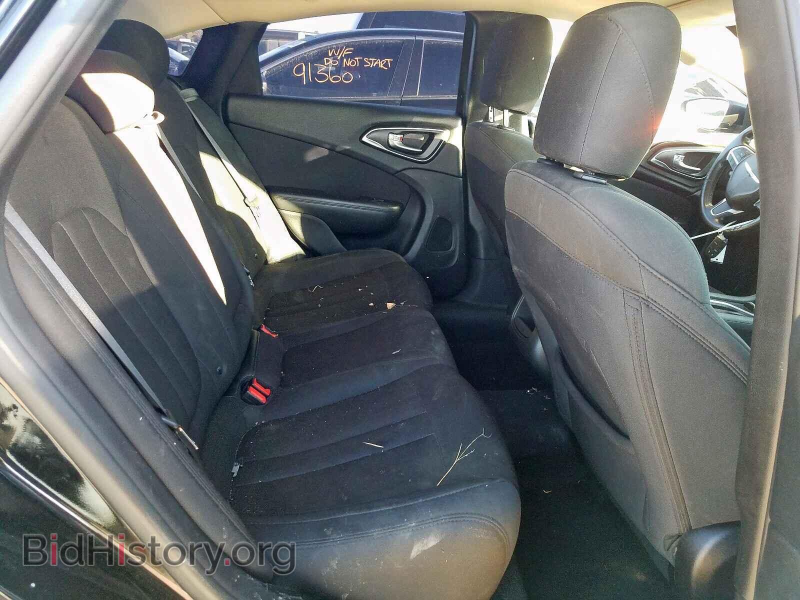 2015 CHRYSLER 200 - VIN: 1C3CCCABXFN723828 - Фото 6