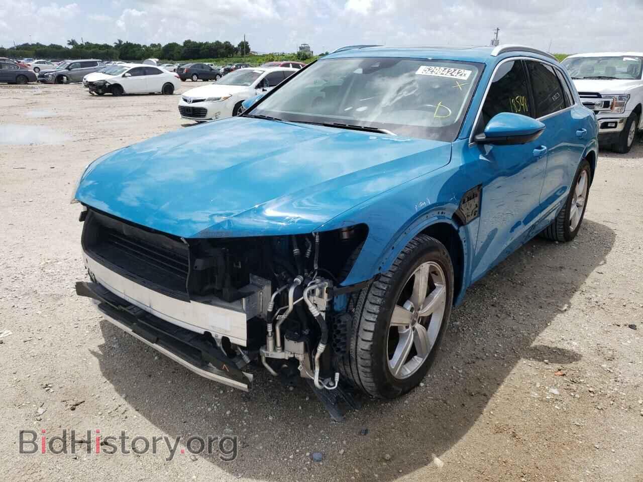 2019 AUDI E-TRON - VIN: WA1LAAGE2KB022018 - Photo 2