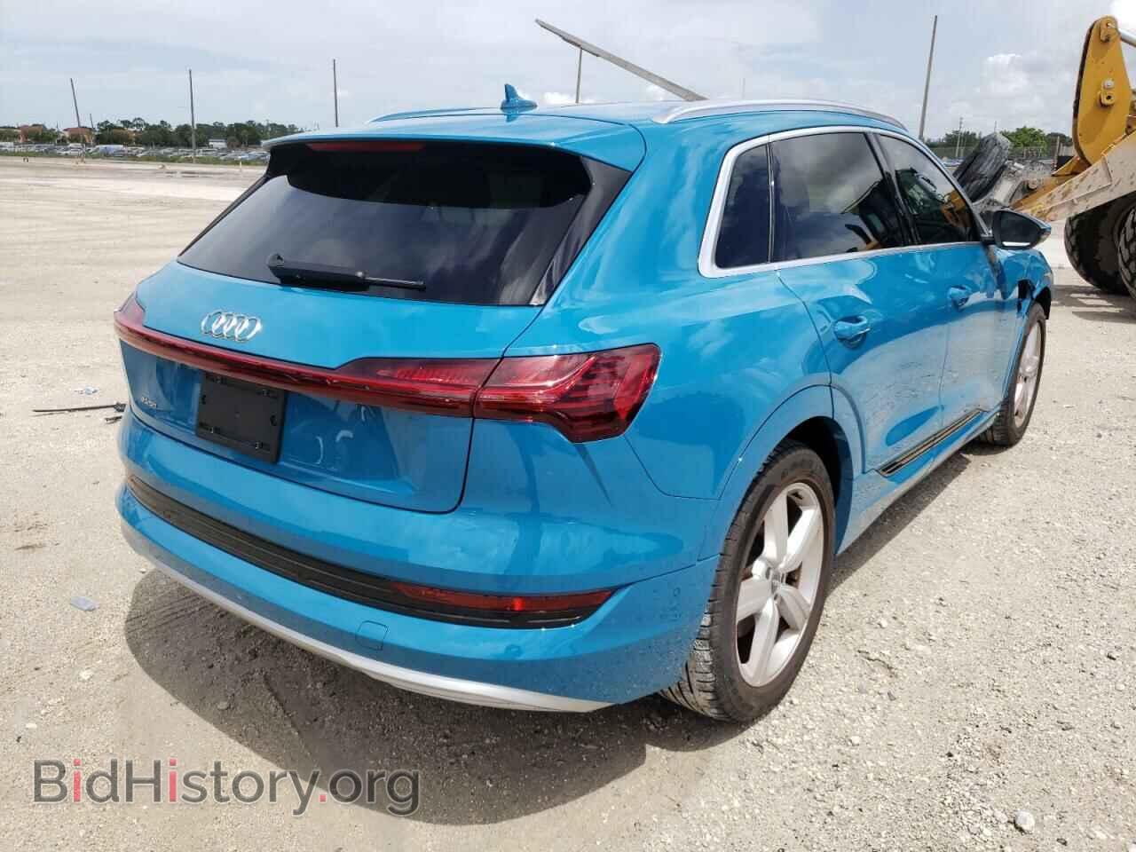 2019 AUDI E-TRON - VIN: WA1LAAGE2KB022018 - Photo 4