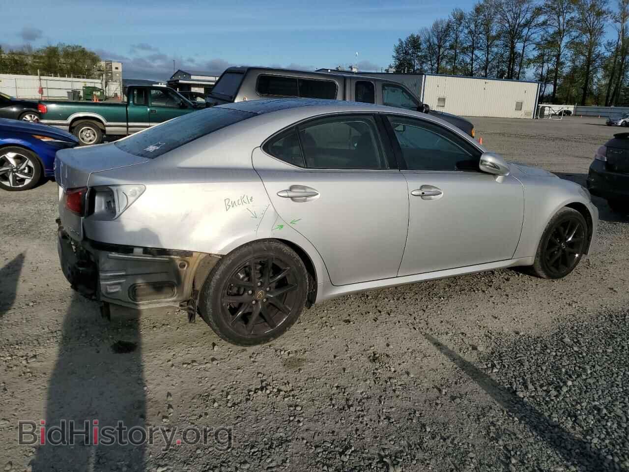 2011 LEXUS IS - VIN: JTHBF5C29B2100606 - Photo 3