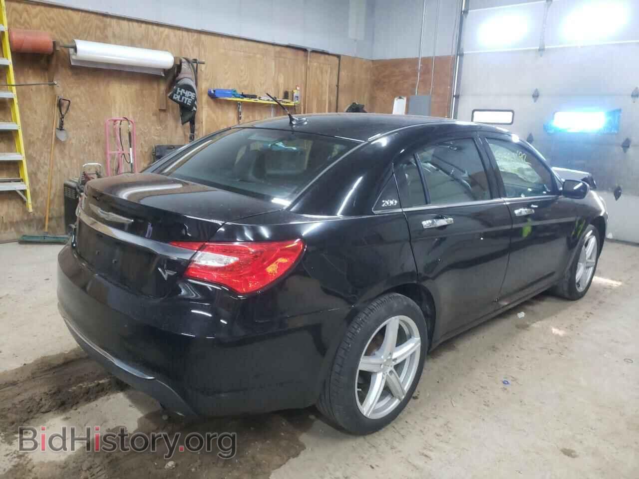 2011 CHRYSLER 200 - VIN: 1C3BC2FBXBN597298 - Фото 4