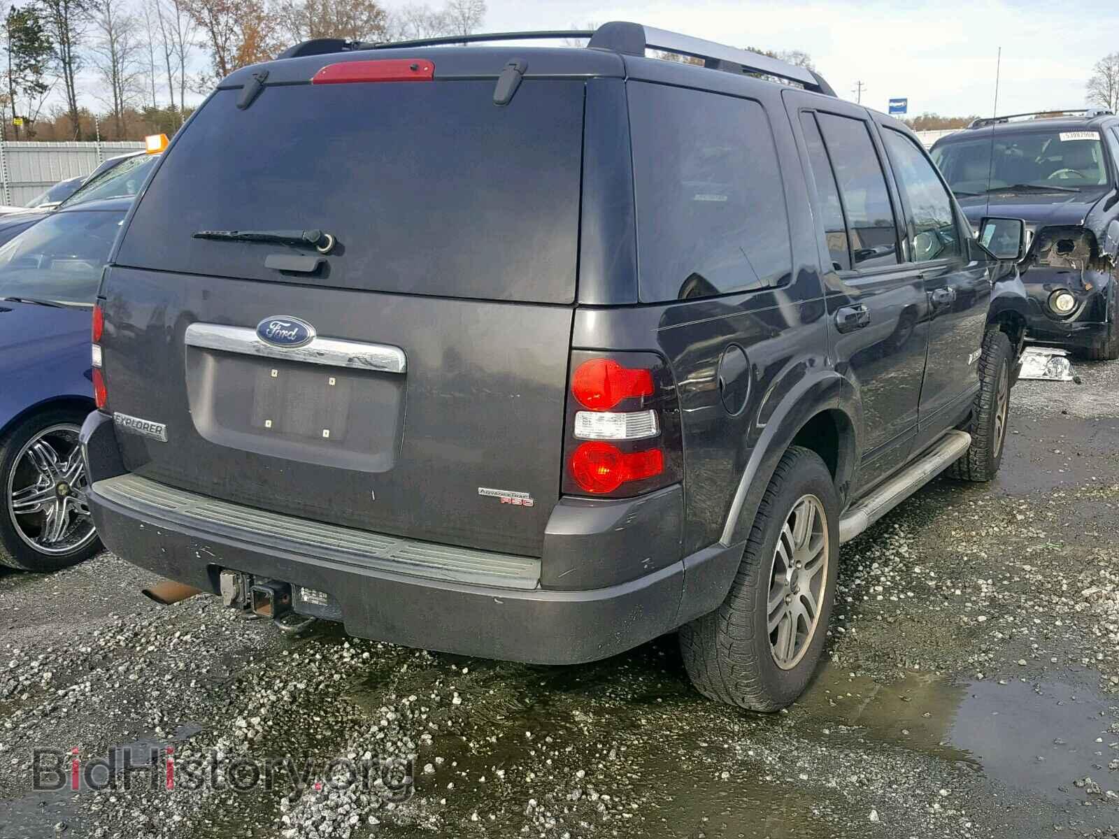 2007 FORD EXPLORER L - VIN: 1FMEU75897UB16412 - Photo 4