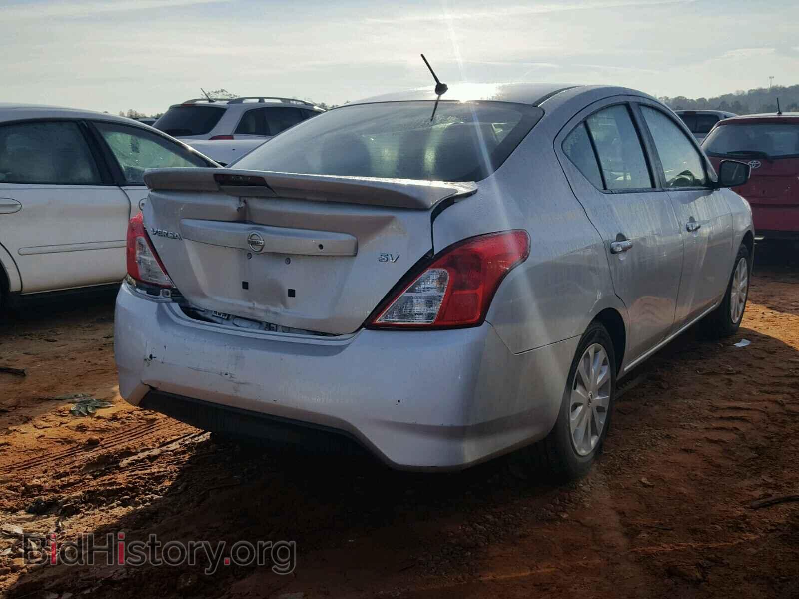 2017 NISSAN VERSA - VIN: 3N1CN7AP1HK463677 - Photo 4