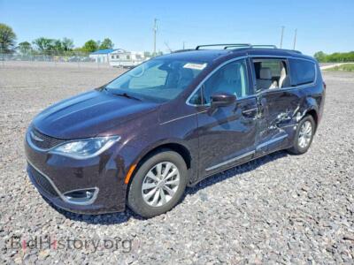 2017 Chrysler PACIFICA TOURING L, brown — VIN 2C4RC1BG9HR525428, Copart