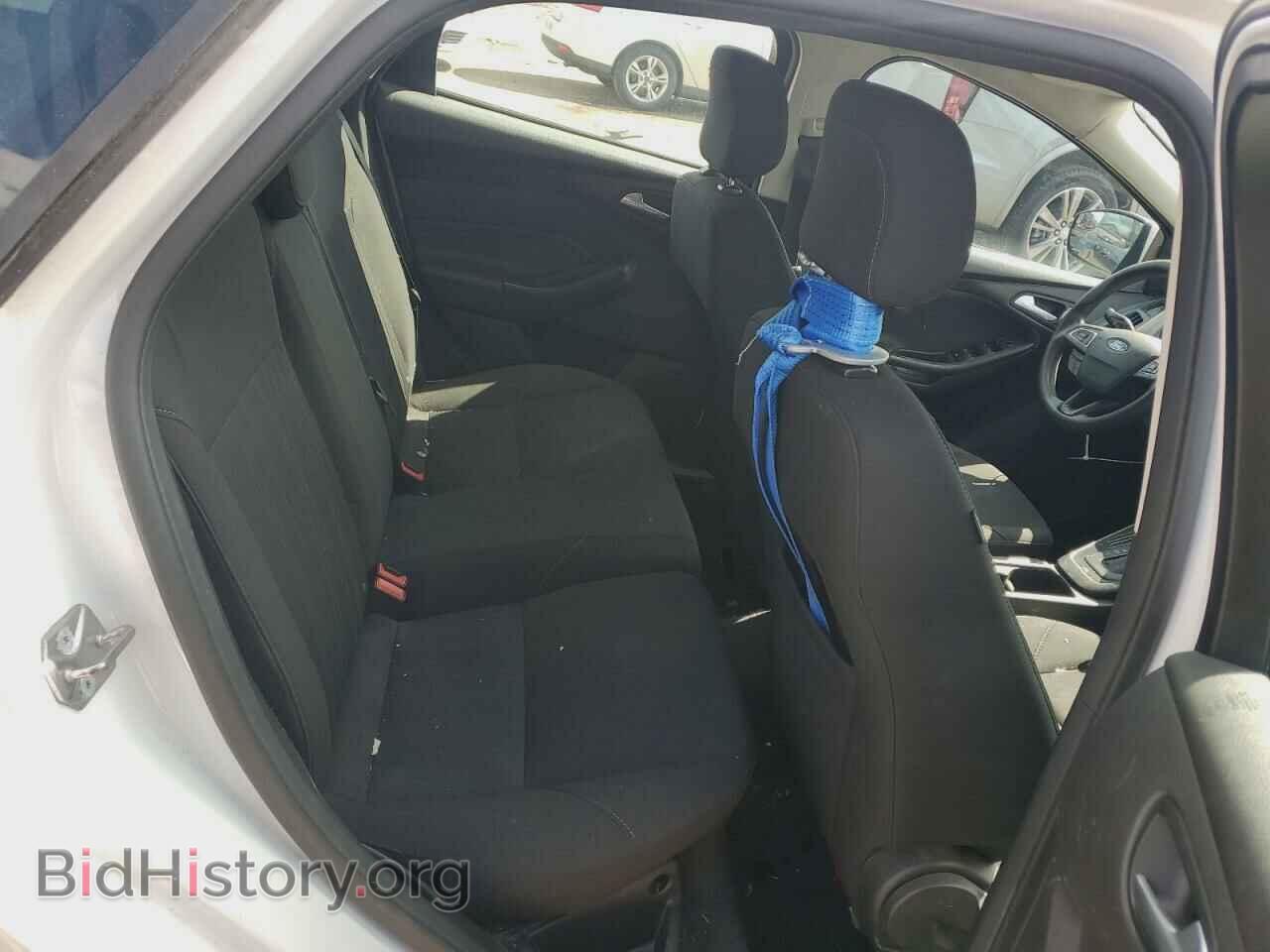 2018 FORD FOCUS - VIN: 1FADP3K24JL245130 - Фото 10