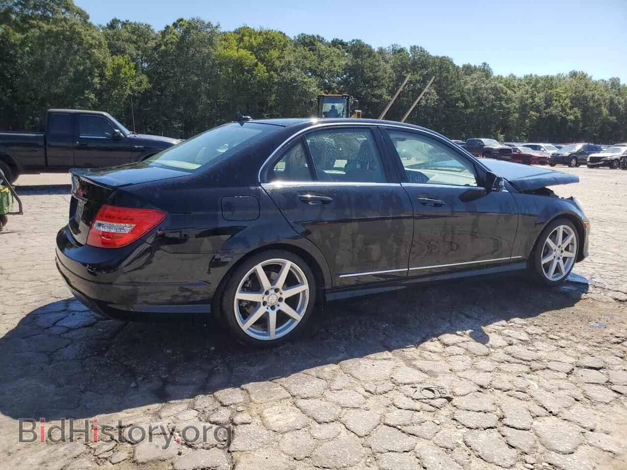 2014 MERCEDES-BENZ C-CLASS - VIN: WDDGF4HB3EA933053 - Фото 3