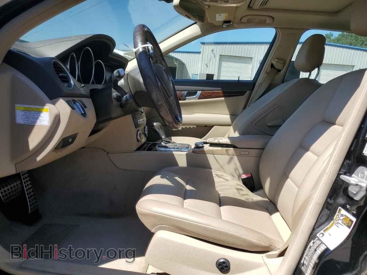 2014 MERCEDES-BENZ C-CLASS - VIN: WDDGF4HB3EA933053 - Фото 7