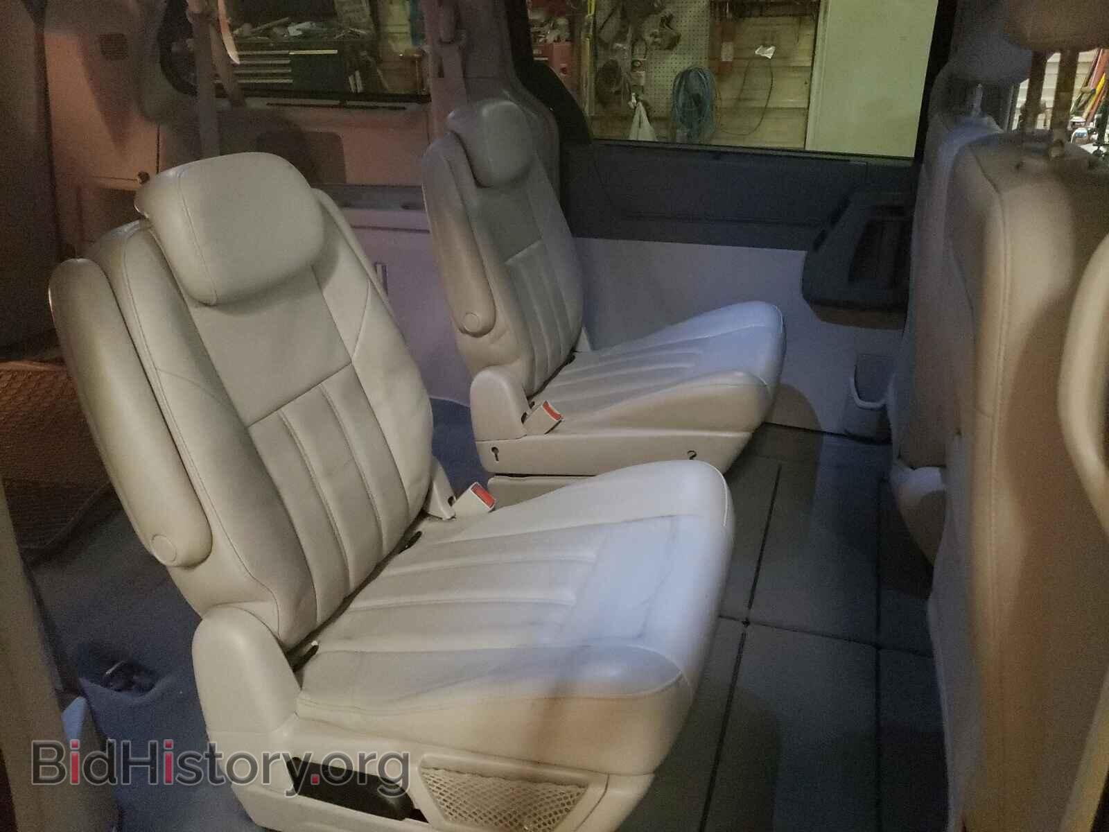 2008 CHRYSLER MINIVAN - VIN: 2A8HR54P78R694726 - Фото 6
