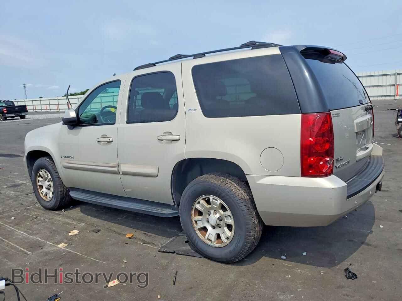 2007 GMC YUKON - VIN: 1GKFC13037R231455 - Фото 2