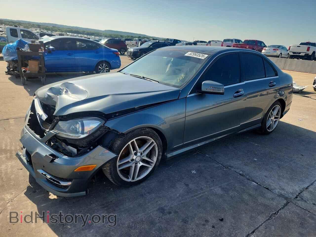 Фотография WDDGF8BB4CA656975 - MERCEDES-BENZ C-CLASS 2012