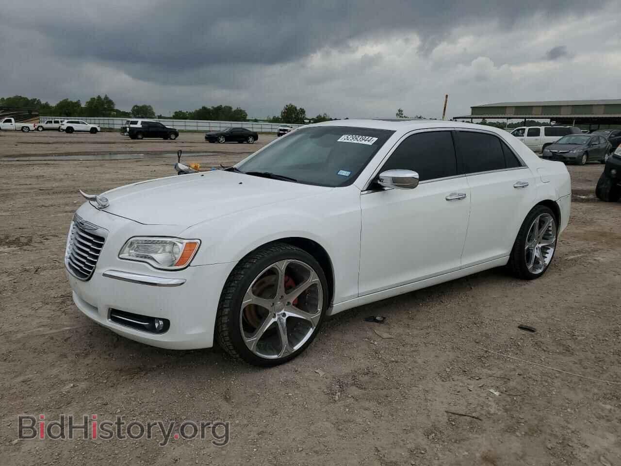 Photo 2C3CA6CT5BH598625 - CHRYSLER 300 2011