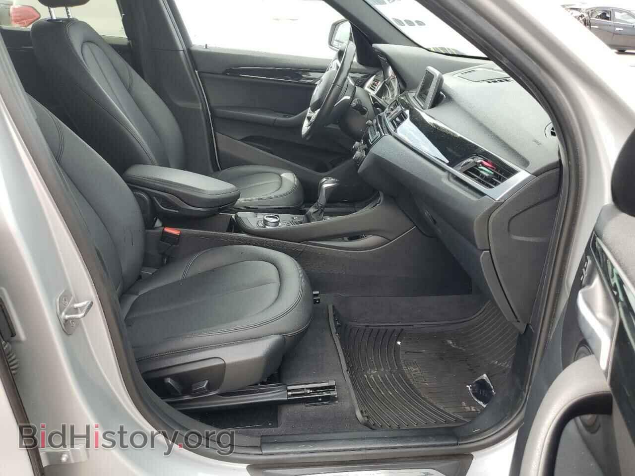 2017 BMW X1 - VIN: WBXHT3C3XH5F77074 - Фото 5