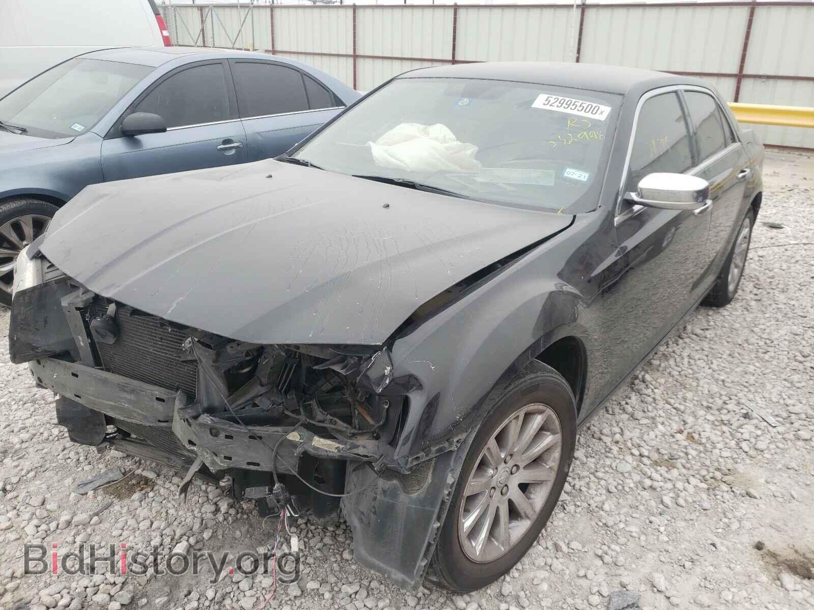 2011 CHRYSLER 300 - VIN: 2C3CA5CG4BH532998 - Фото 2