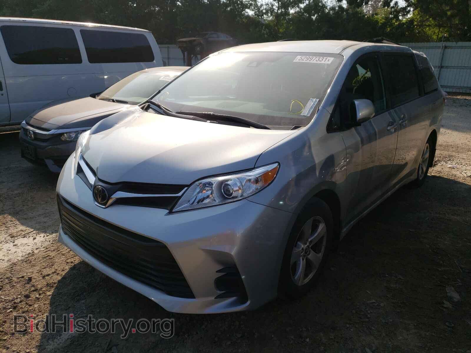 2019 TOYOTA SIENNA - VIN: 5TDKZ3DC1KS973473 - Фото 2