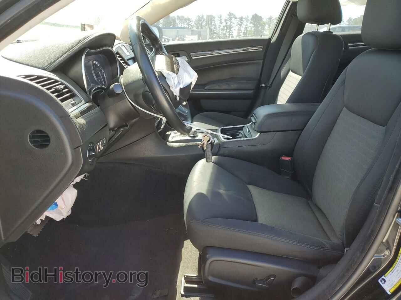 2018 CHRYSLER 300 - VIN: 2C3CCAAG8JH279057 - Фото 7