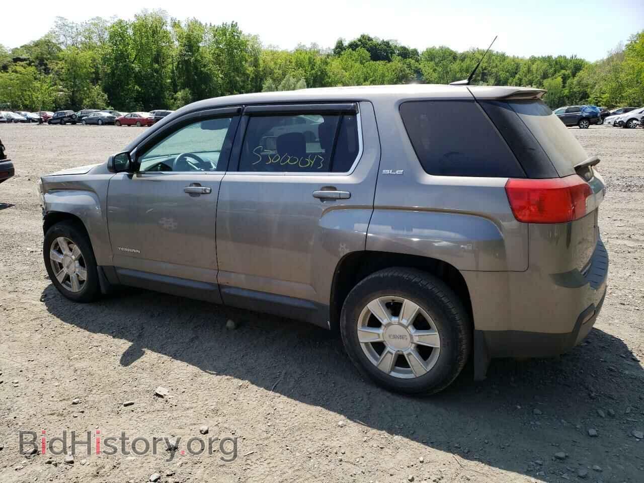 2011 GMC TERRAIN - VIN: 2CTFLREC8B6472387 - Photo 2