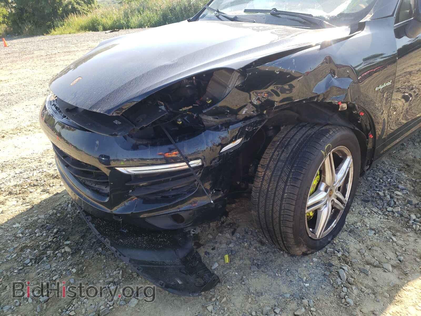 2016 PORSCHE CAYENNE - VIN: WP1AE2A25GLA64401 - Photo 9