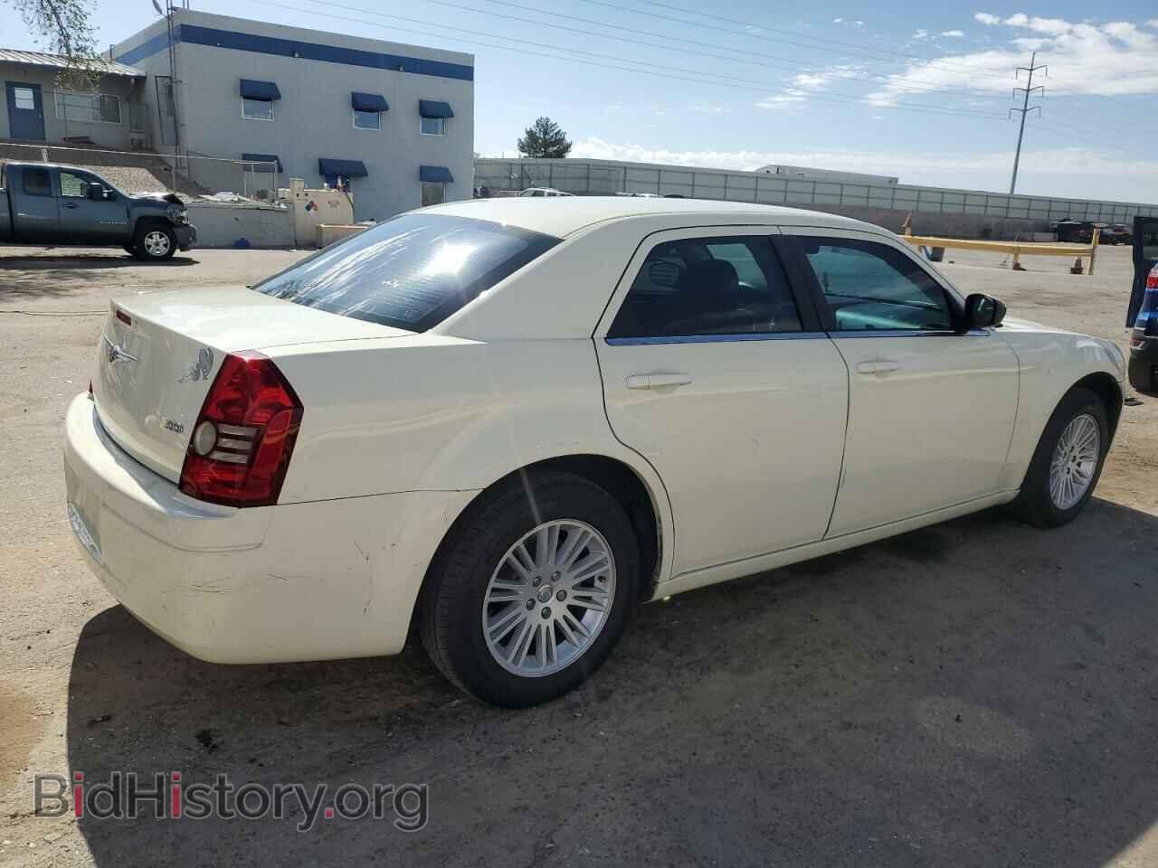 2009 CHRYSLER 300 - VIN: 2C3KA43D49H577686 - Фото 3