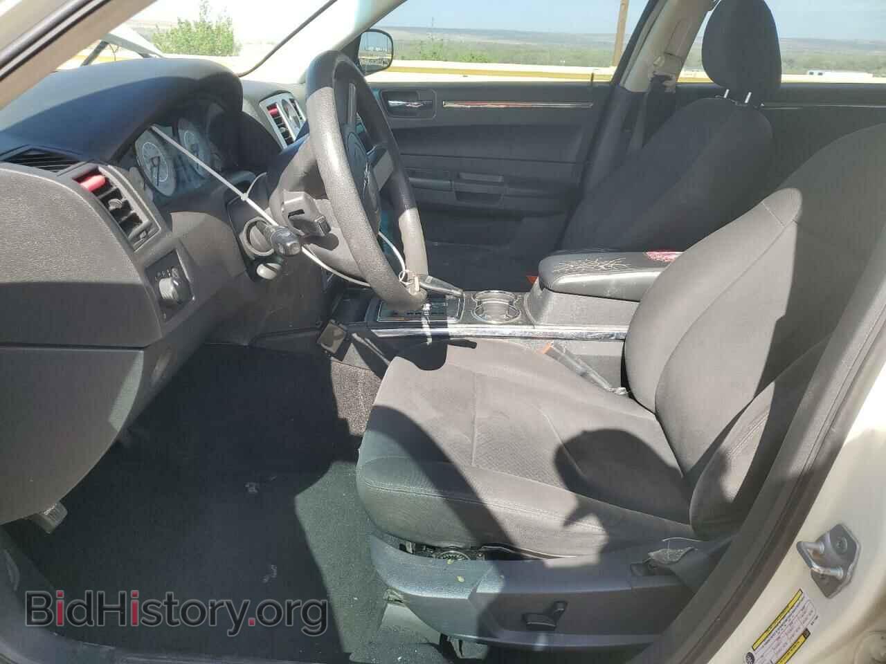 2009 CHRYSLER 300 - VIN: 2C3KA43D49H577686 - Фото 7