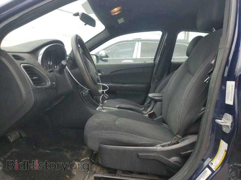 2013 Chrysler 200 (VIN 1C3CCBAB5DN642095) — photo 7 of 12