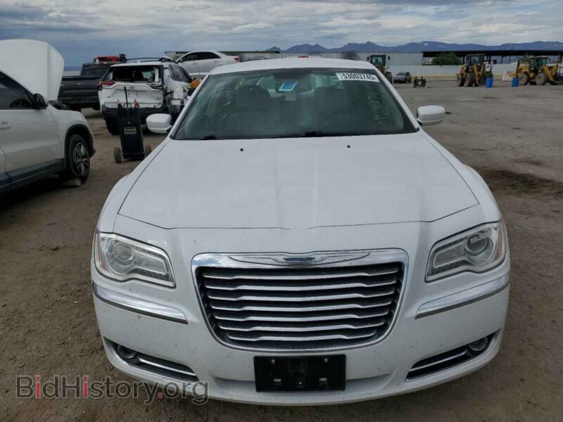 2014 Chrysler 300 (VIN 2C3CCAAG0EH182747) — фото 5 из 14