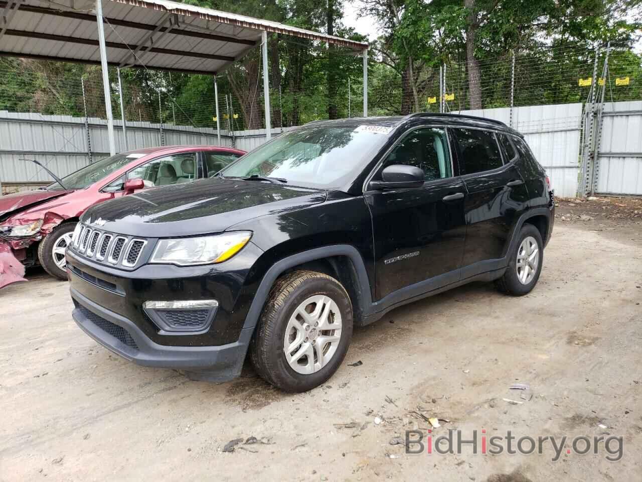 Фотография 3C4NJCAB1KT777975 - JEEP COMPASS 2019