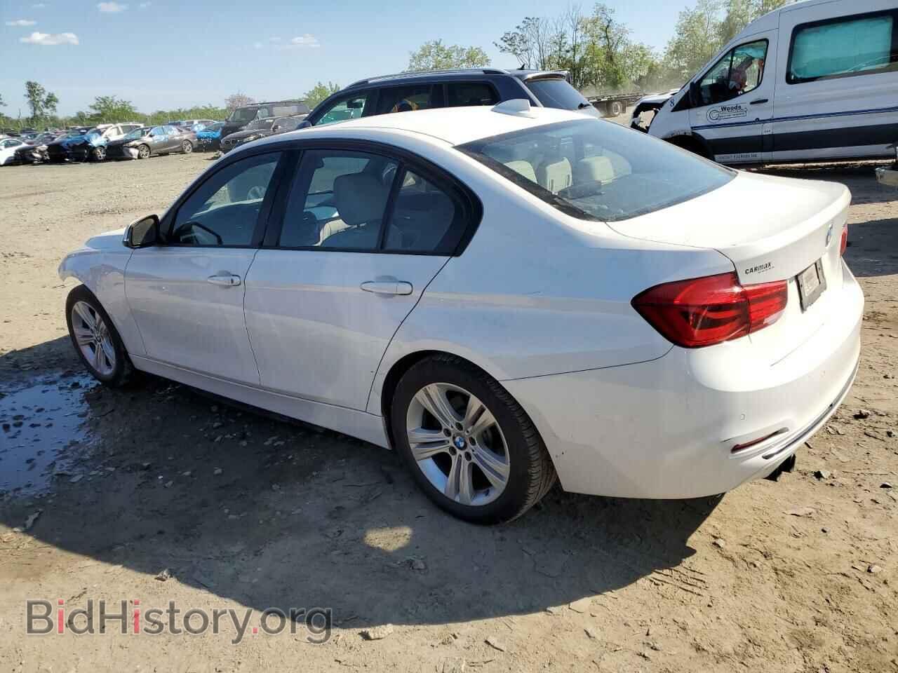 2016 BMW 3 SERIES - VIN: WBA8E9G58GNU28449 - Фото 2