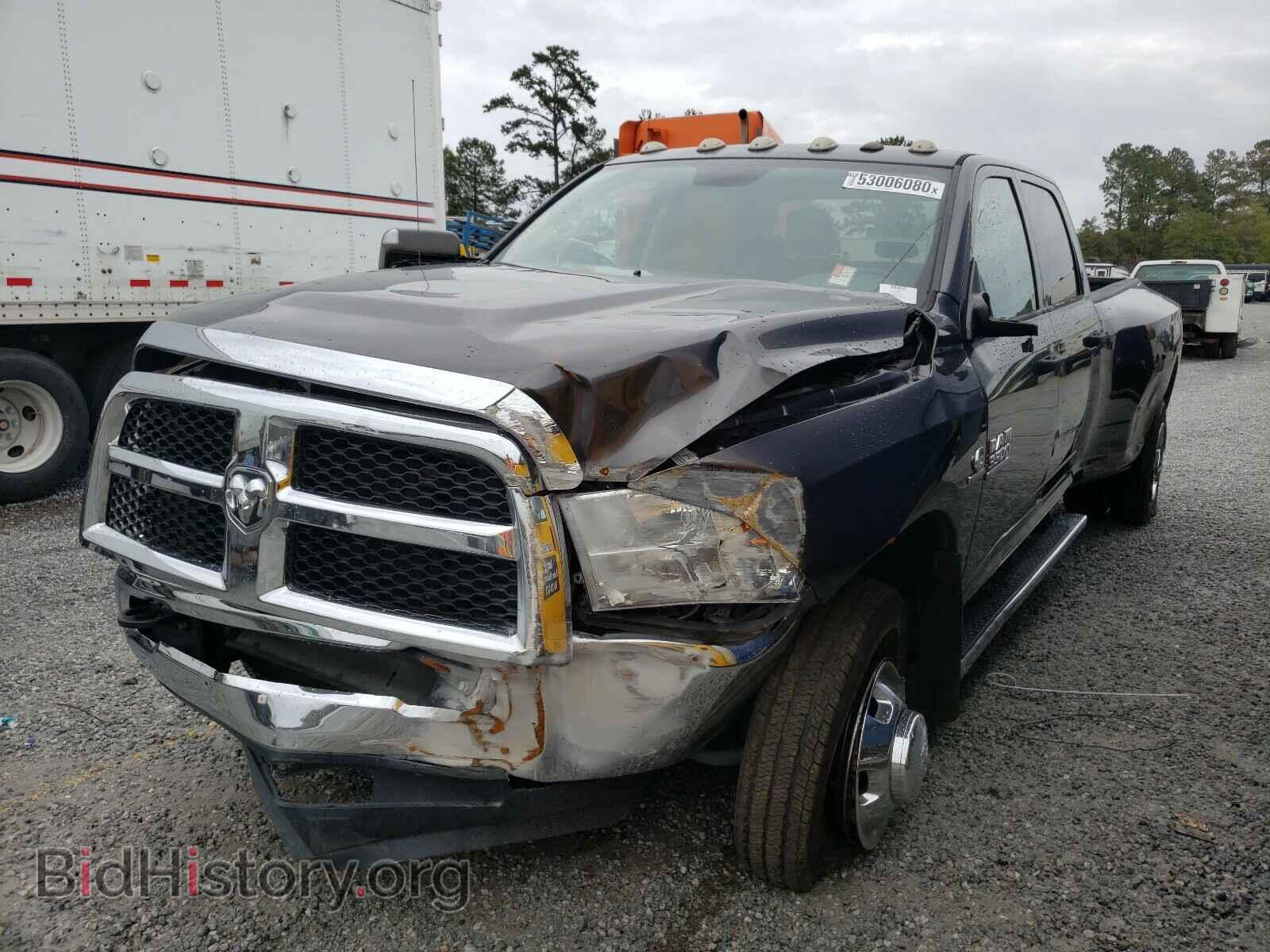 2017 RAM 3500 - VIN: 3C63RRGL3HG650818 - Фото 2