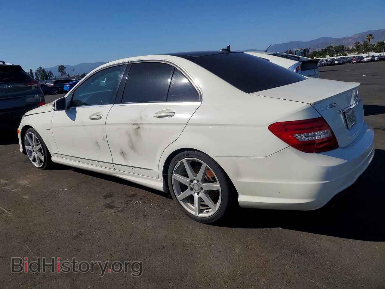 2012 MERCEDES-BENZ C-CLASS - VIN: WDDGF4HB0CA686071 - Фото 2