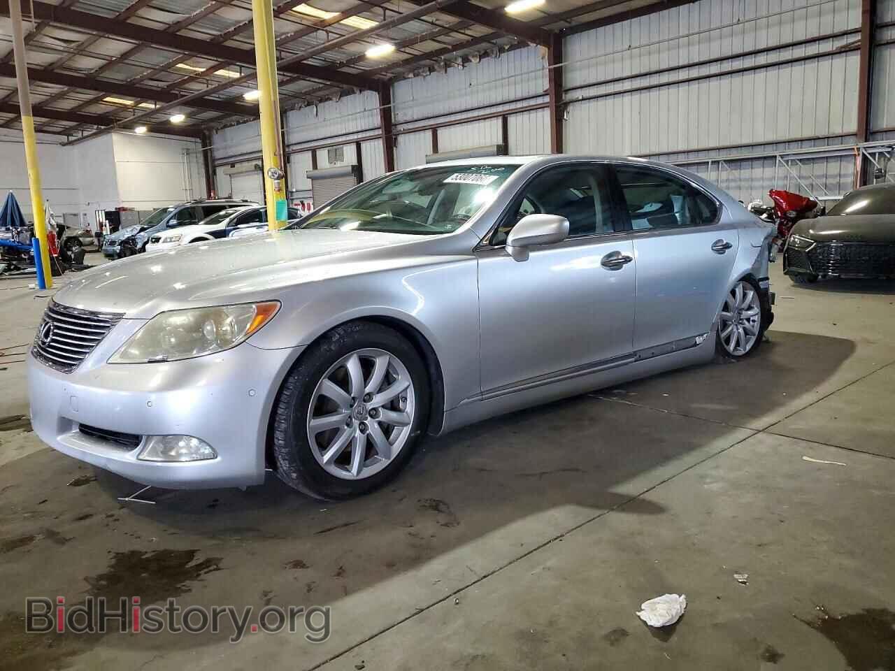 Фотография JTHGL46FX75006120 - LEXUS LS460 2007