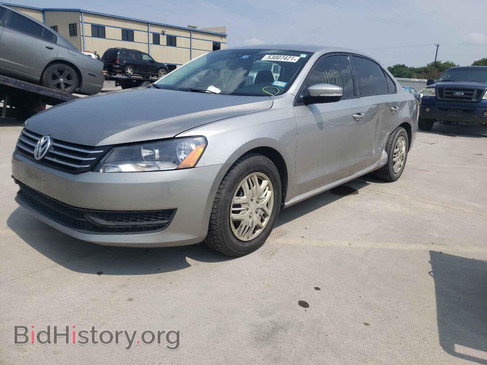 2013 VOLKSWAGEN PASSAT - VIN: 1VWAP7A31DC017912 - Фото 2