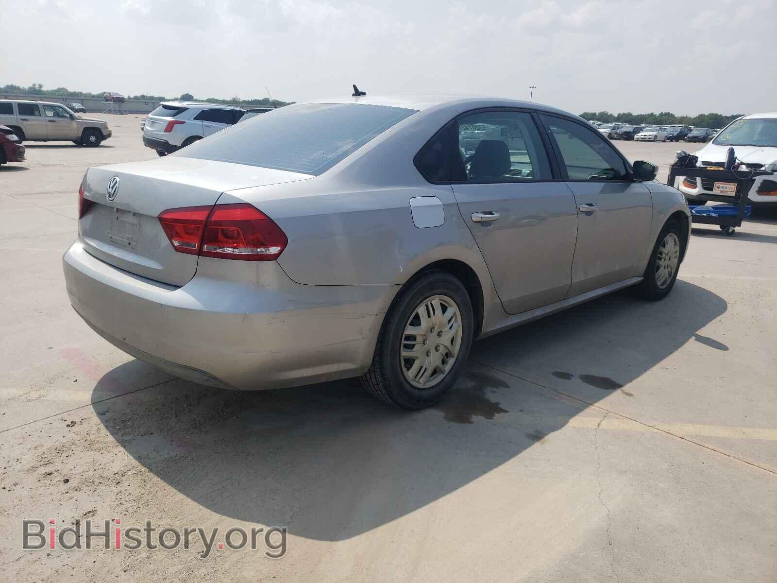 2013 VOLKSWAGEN PASSAT - VIN: 1VWAP7A31DC017912 - Фото 4