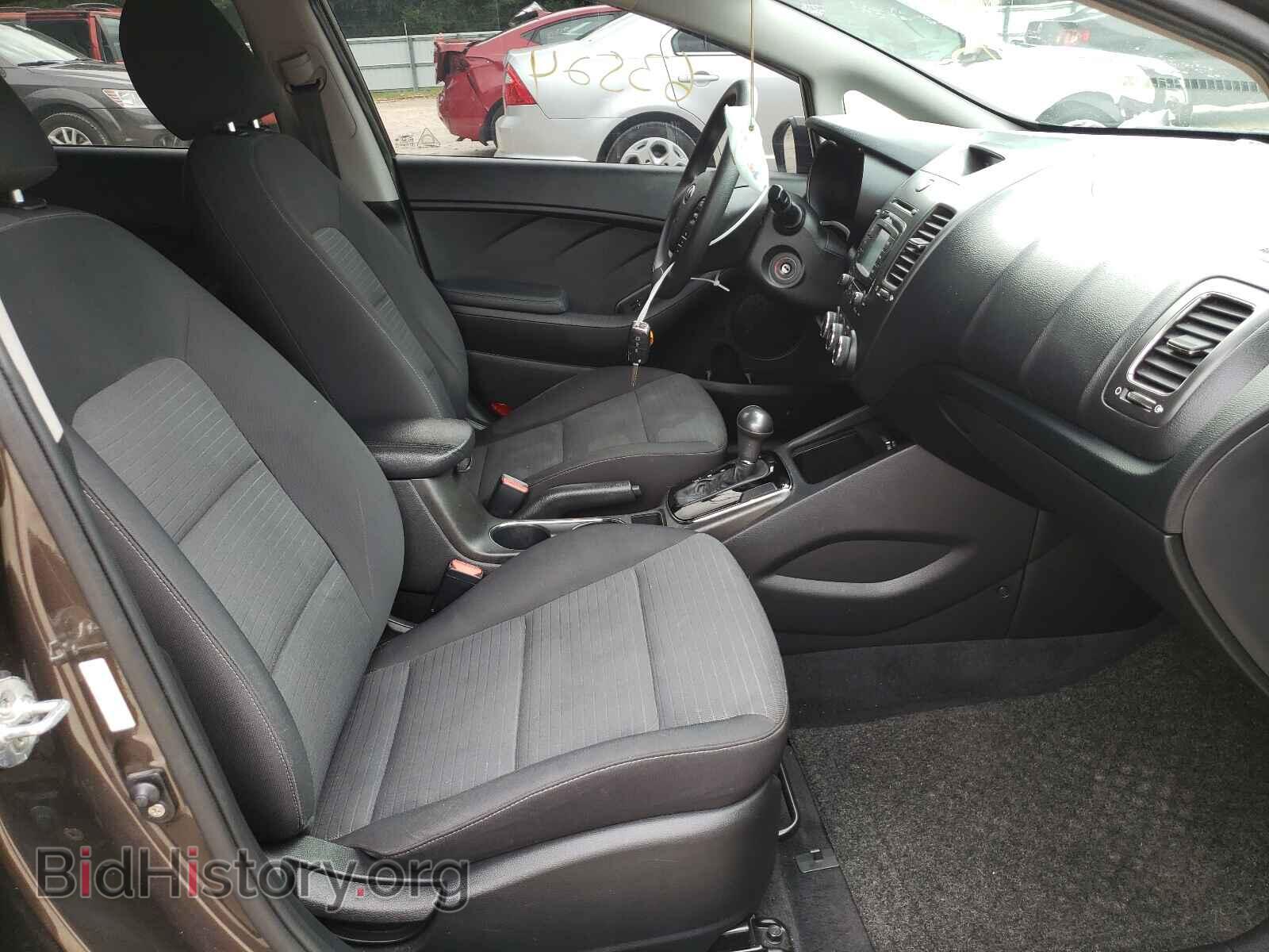 2017 KIA FORTE - VIN: 3KPFL4A77HE014775 - Photo 5