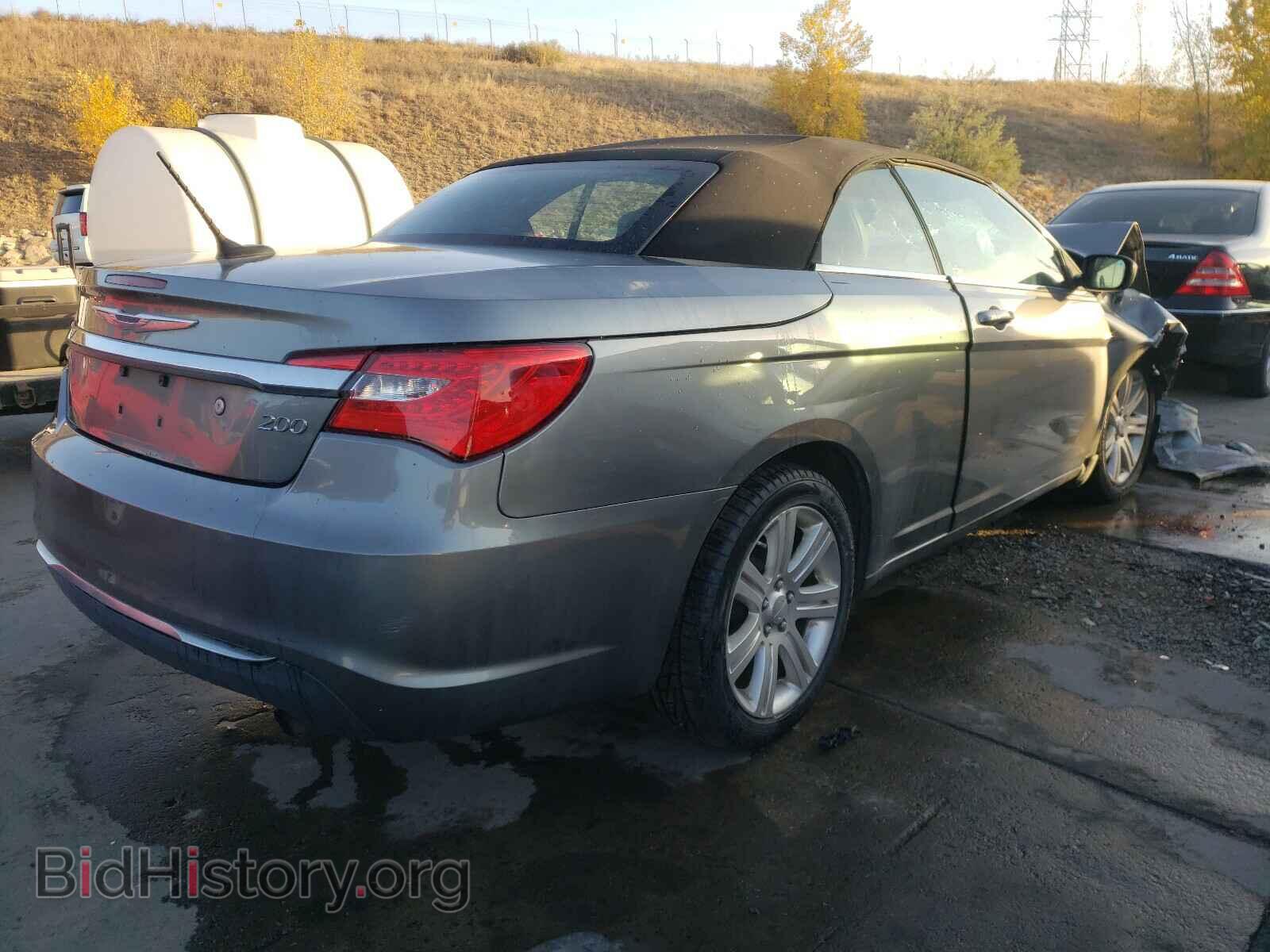 2013 CHRYSLER 200 - VIN: 1C3BCBEB0DN755538 - Фото 4