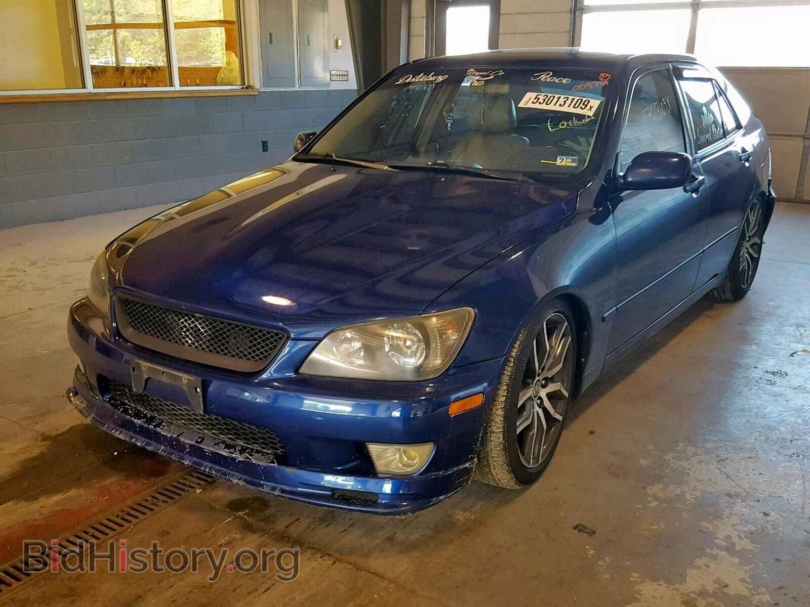 2001 LEXUS IS - VIN: JTHBD182X10009331 - Фото 2