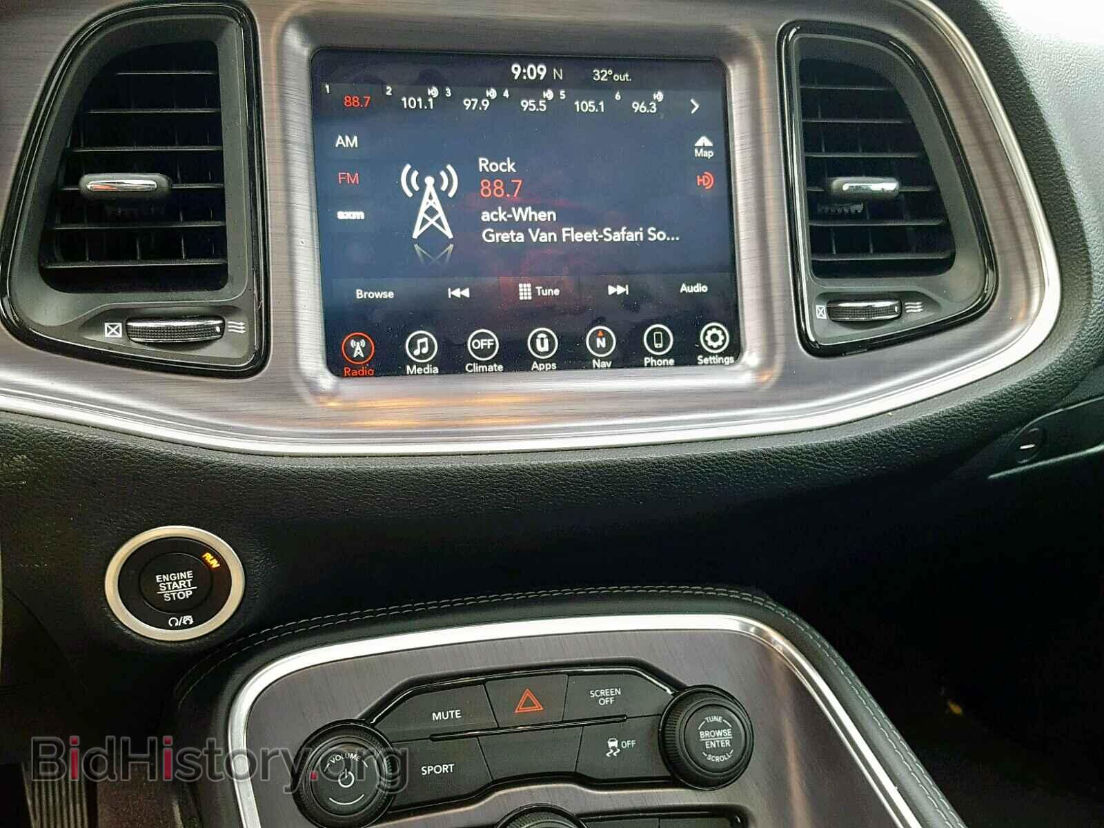 2017 DODGE CHALLENGER - VIN: 2C3CDZBT8HH656200 - Фото 9